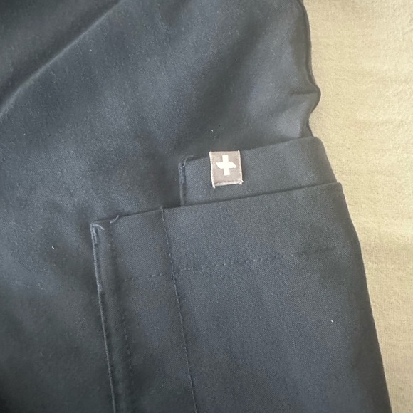 Figs Scrub Set - Picture 12 of 12